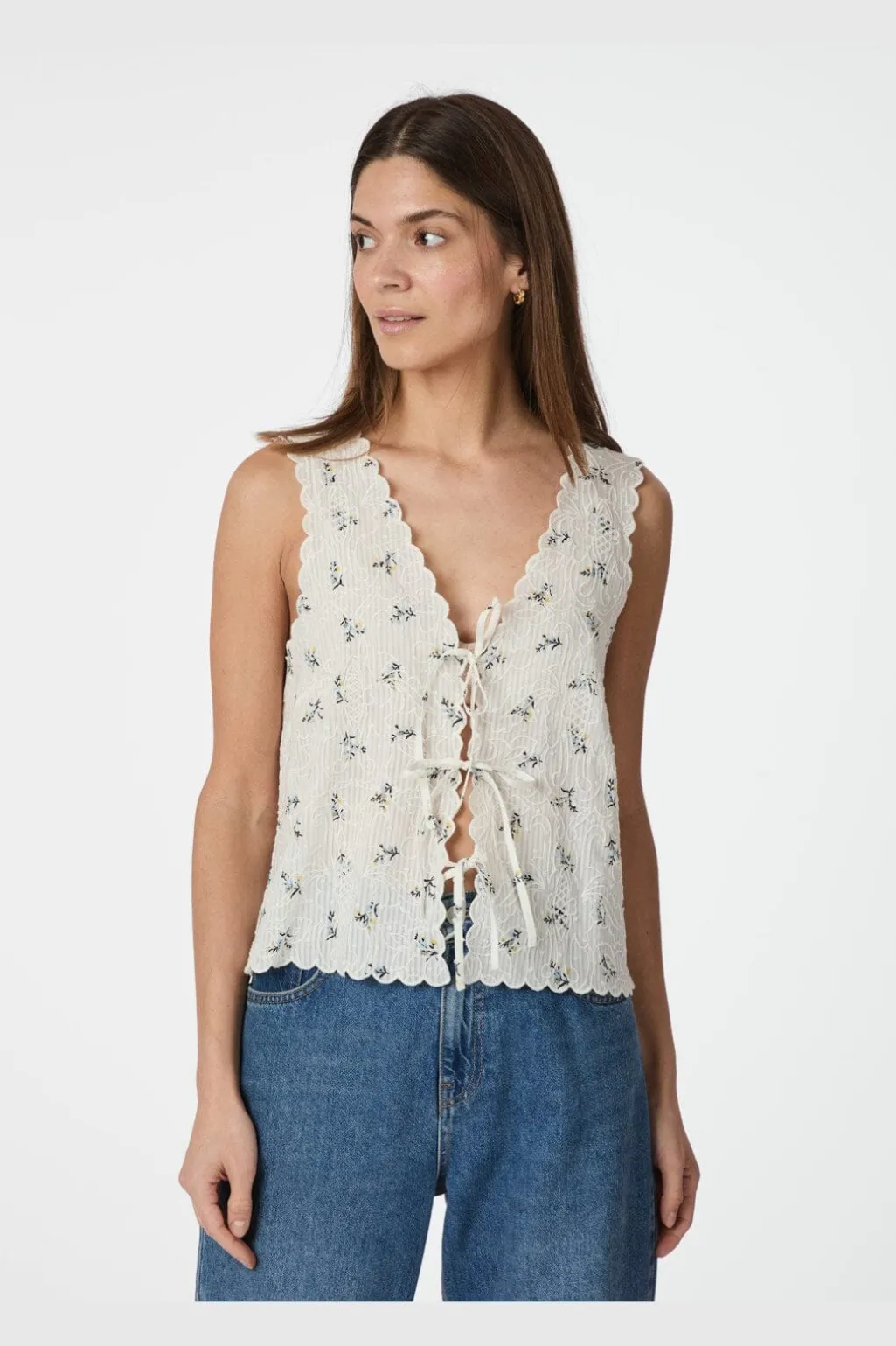 Bibi Embroidery Print Top 165122