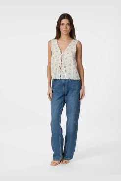 Bibi Embroidery Print Top 165122