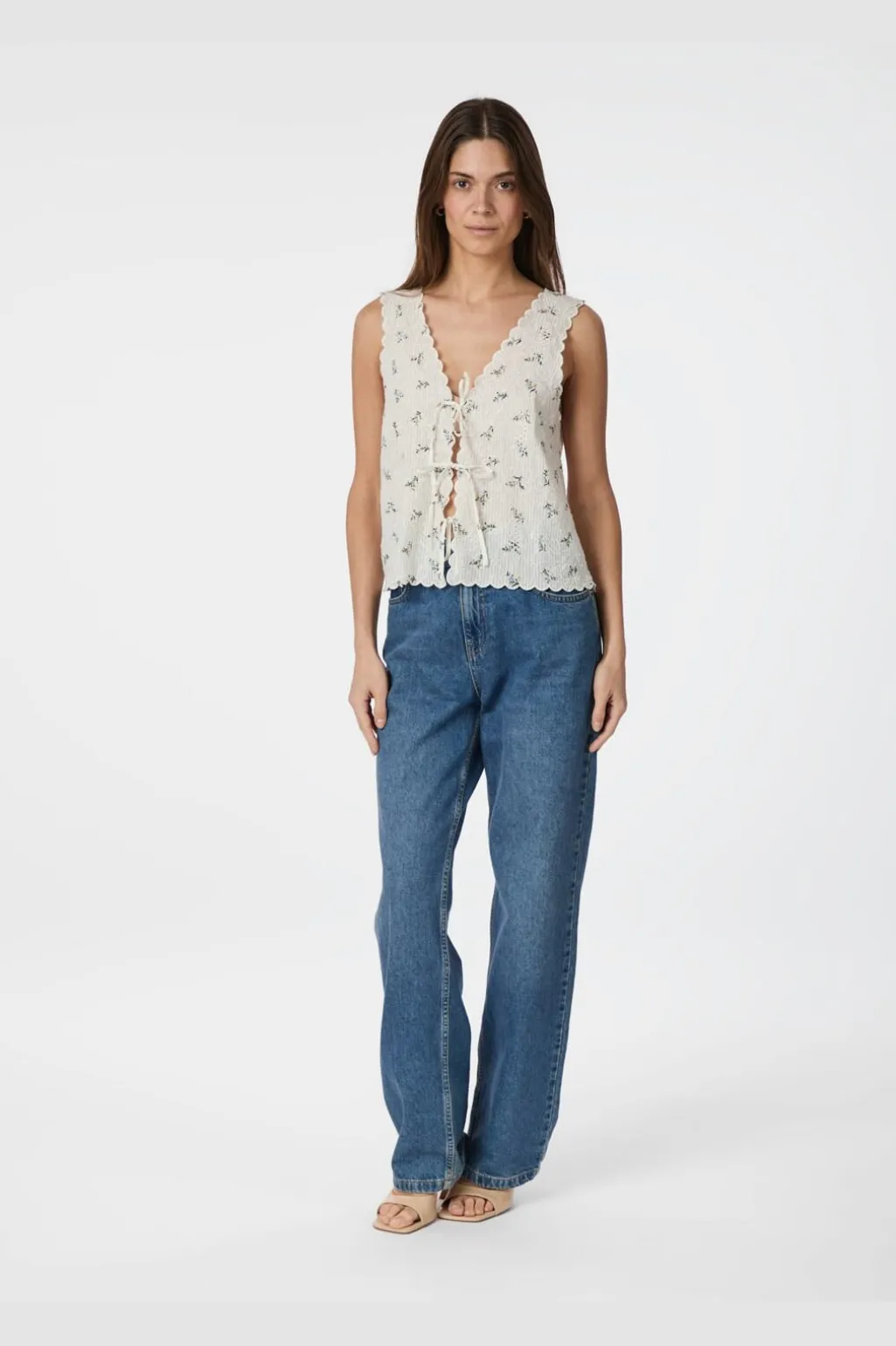 Bibi Embroidery Print Top 165122