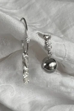 Big Dot Creol With Silver Splash