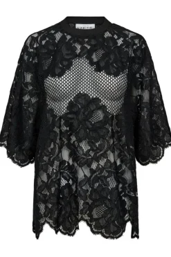 Curvey Lace Hem Tee HL10222