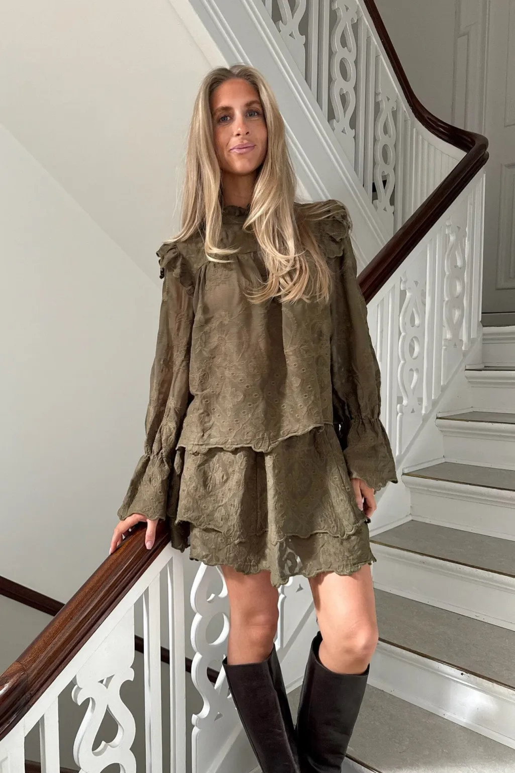 Ellinoric Lace Mini Skirt 2576