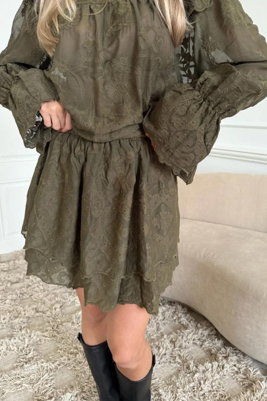 Ellinoric Lace Mini Skirt 2576