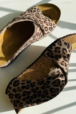 Frances Leopard 23 CS7548