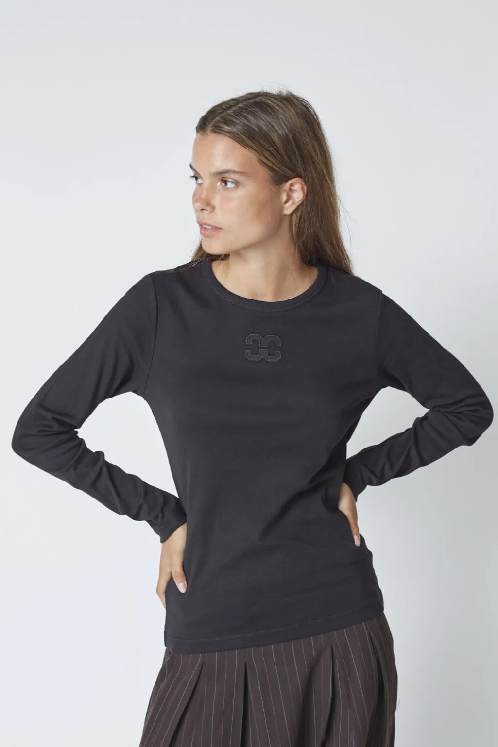 Grannycc Embroidery Ls Tee 33180