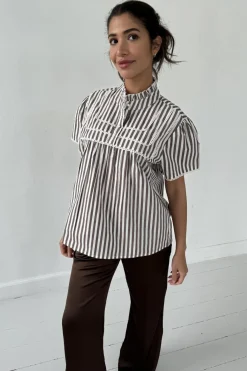 Isabella Brown S 14951