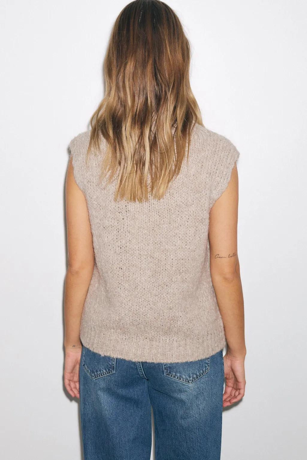 Kala Knit Vest 11162185