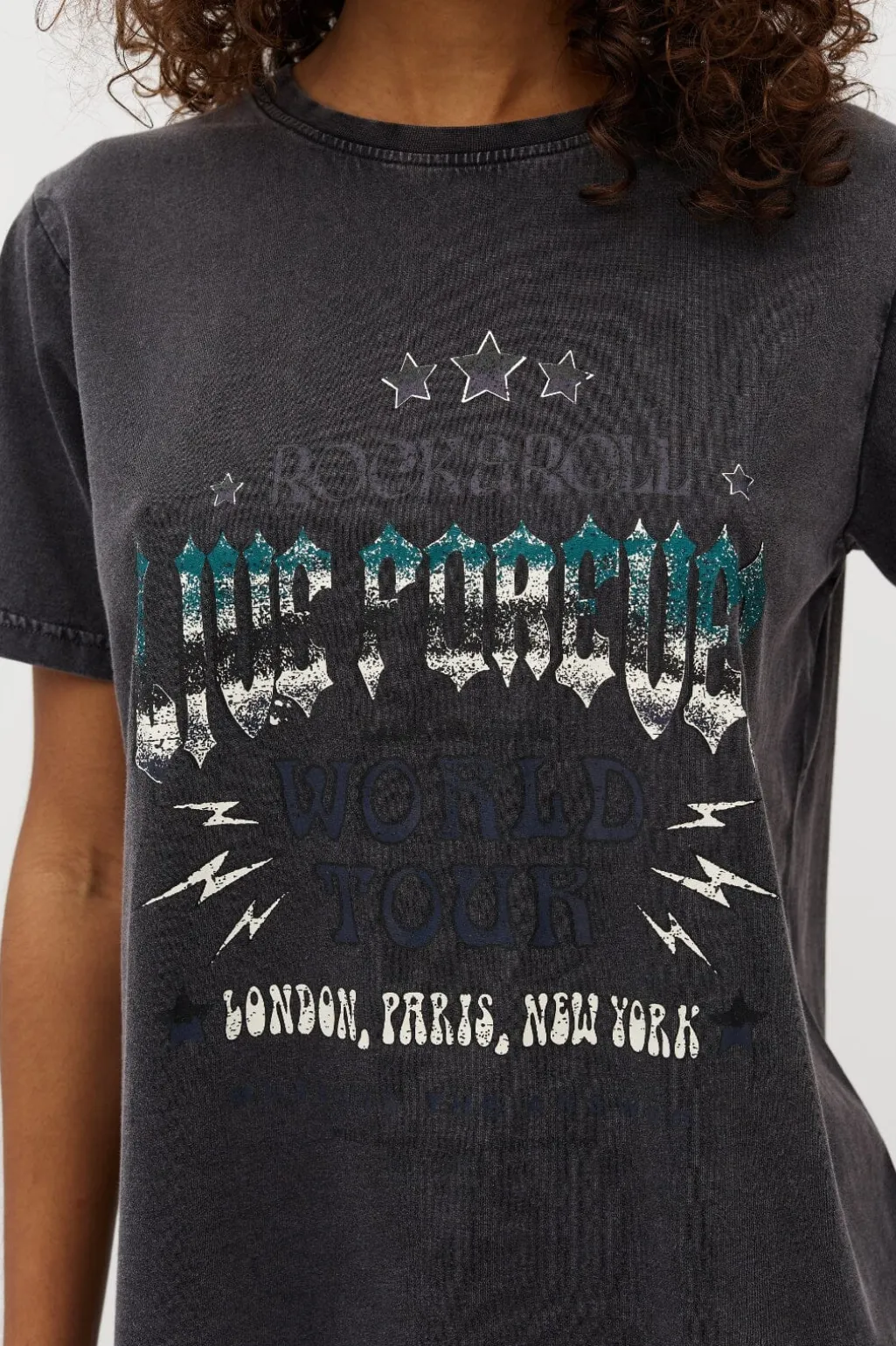 Live Forever-M 44220562