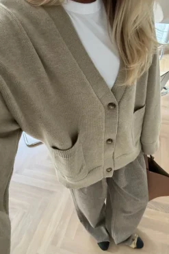 Mollyic Cardigan