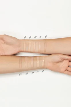 Natural Glow Liquid Foundation Ivory 206