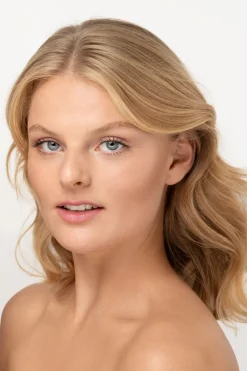 Natural Glow Liquid Foundation Ivory 206