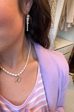 One Pearl Long Earring