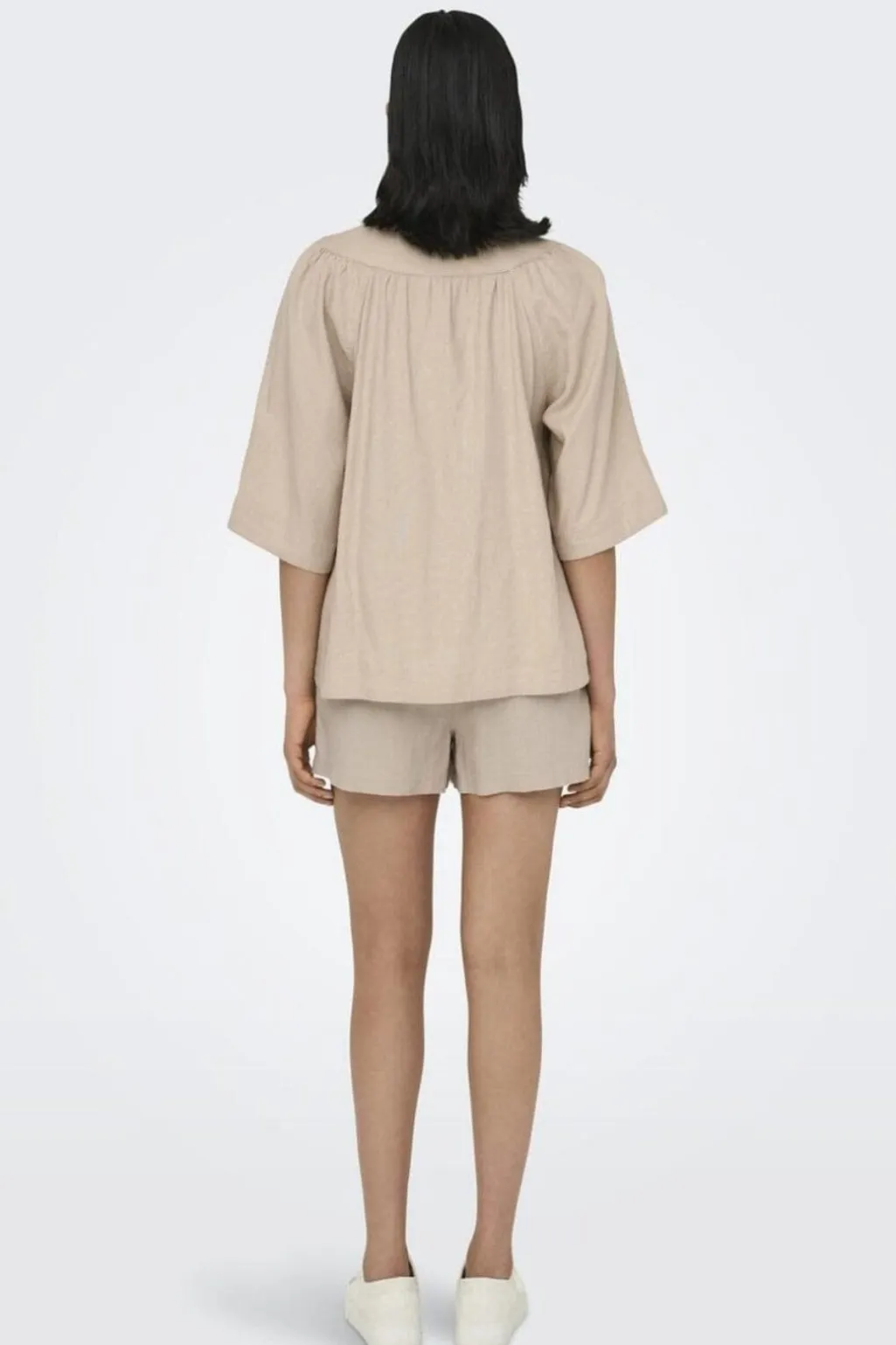 Onlcaro 2/4 V-Neck Linen Bl Top Cc