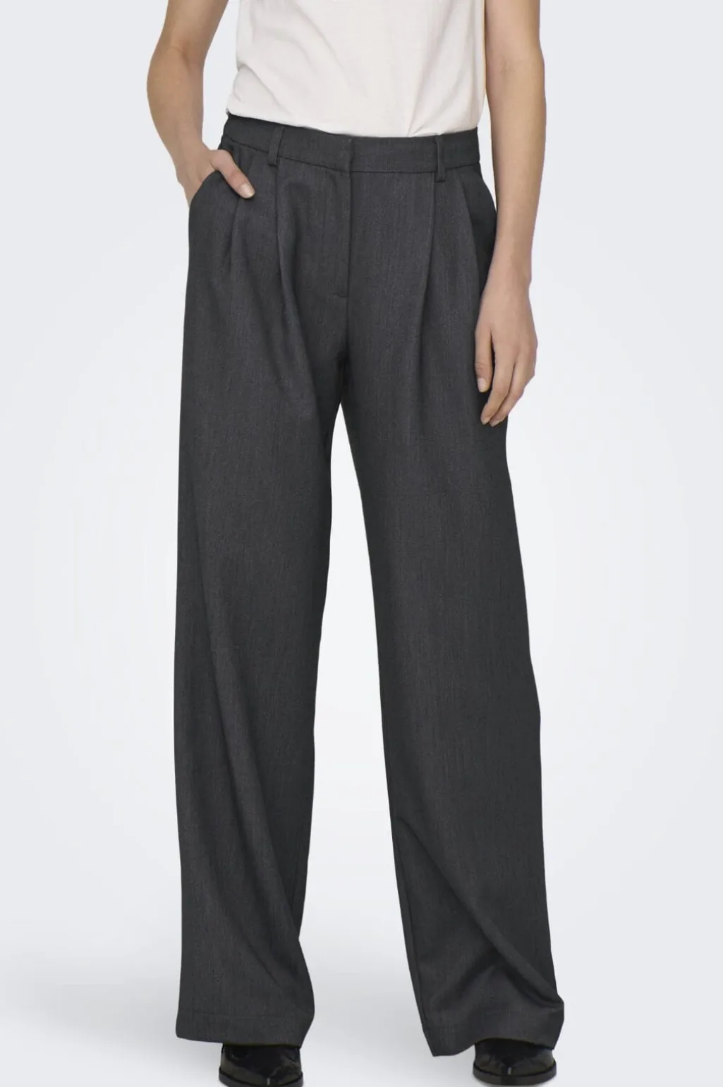 Onlhattie Pleat Mel Str Pant Tlr 15304707