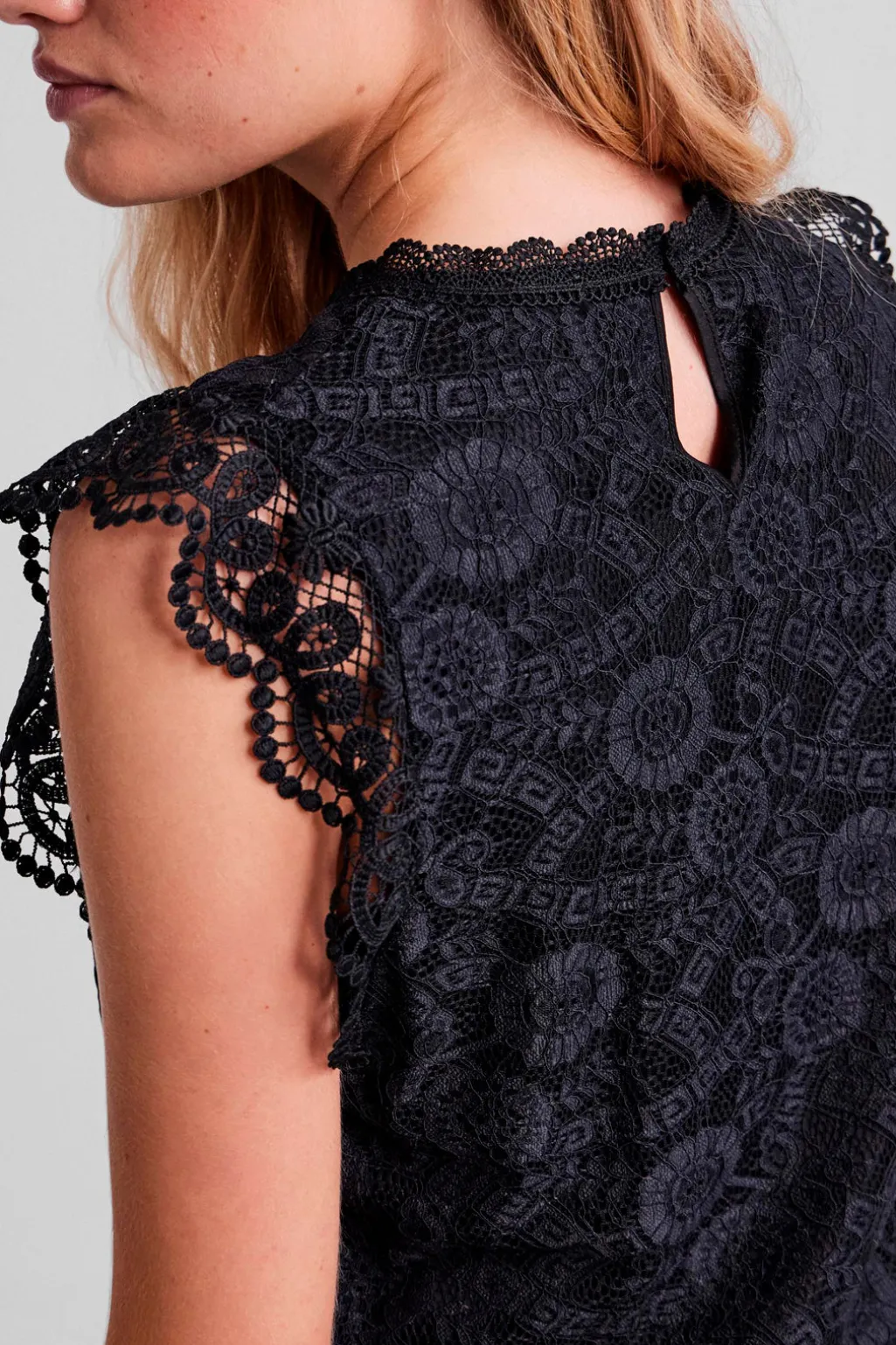 PcOlline Sl Lace Top