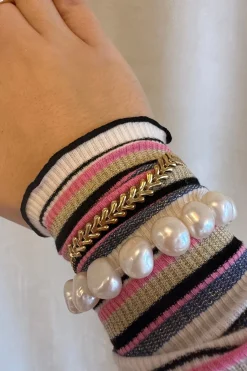 Perlearmbånd m. Forgyldt Perle