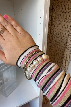 Perlearmbånd m. Forgyldt Perle