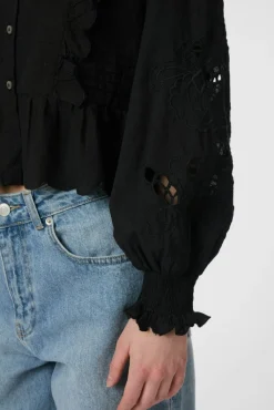 Petrine Embroidery Blouse 161136