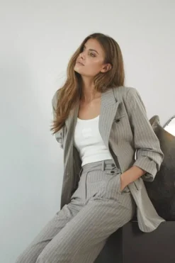 Quincc Pin Fitted Blazer 40007