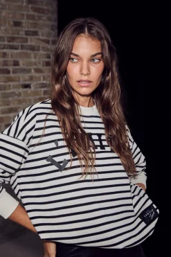 Stripe Logo Sweat HL10441