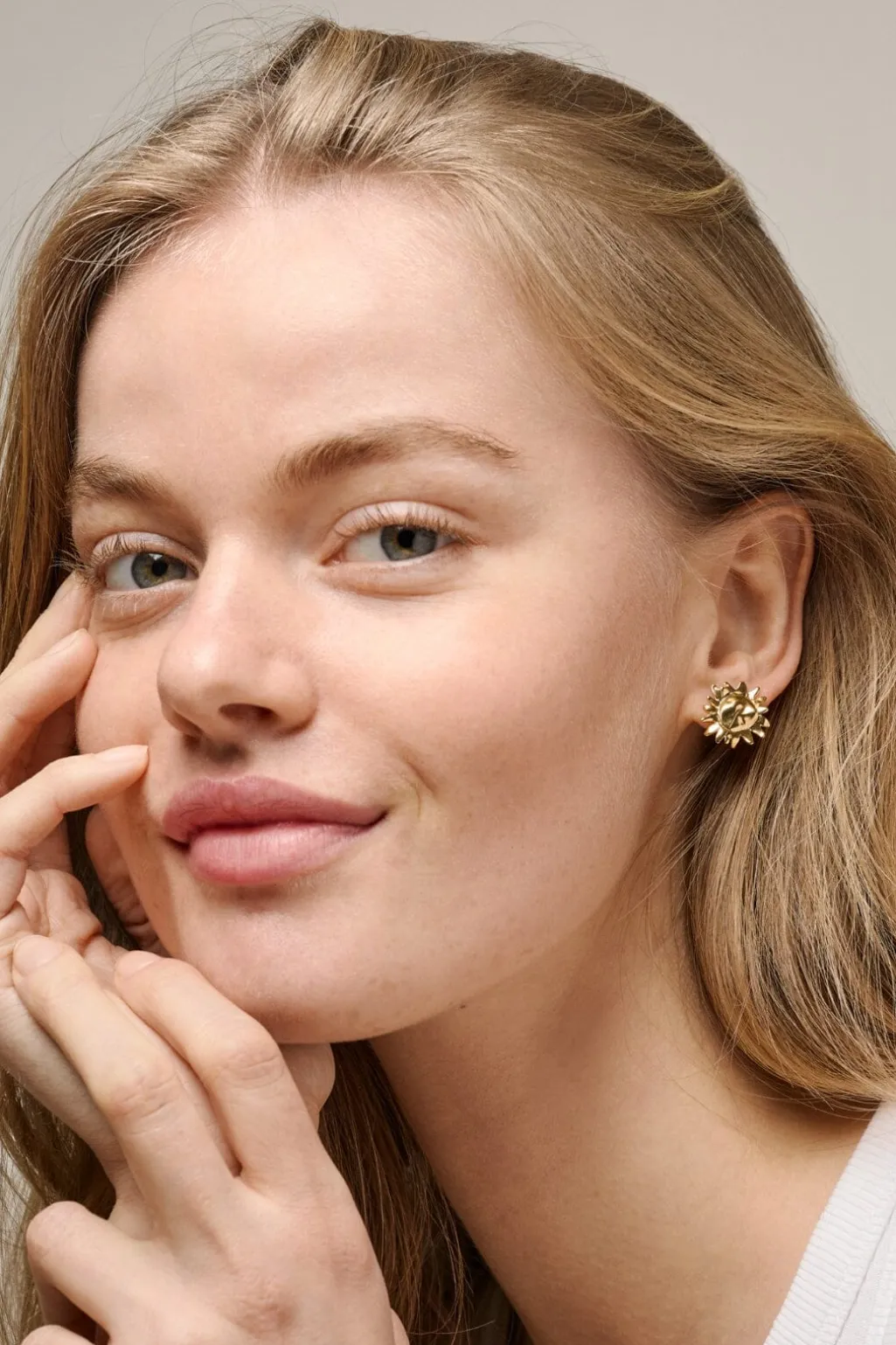 Studs, Large Sunshine E421G