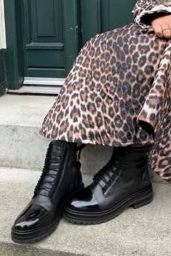 The Pretty Collection