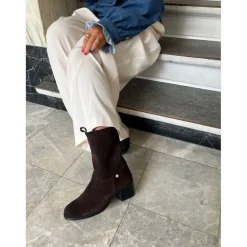 The Real Walking Suede CS8730