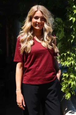 Ulla-Ss-Vneck-Tshirt 21675