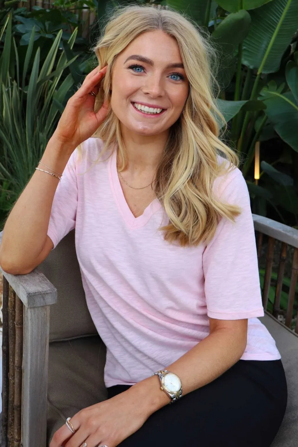 Ulla-Ss-Vneck-Tshirt 21675