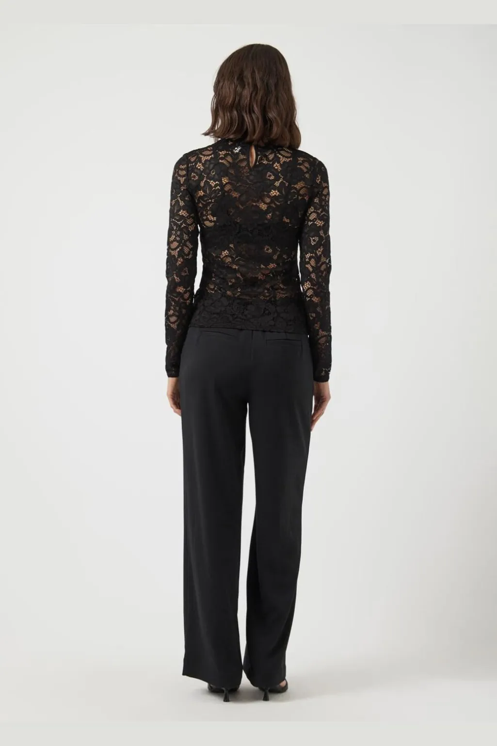 Yaslacey Ls Lace Top